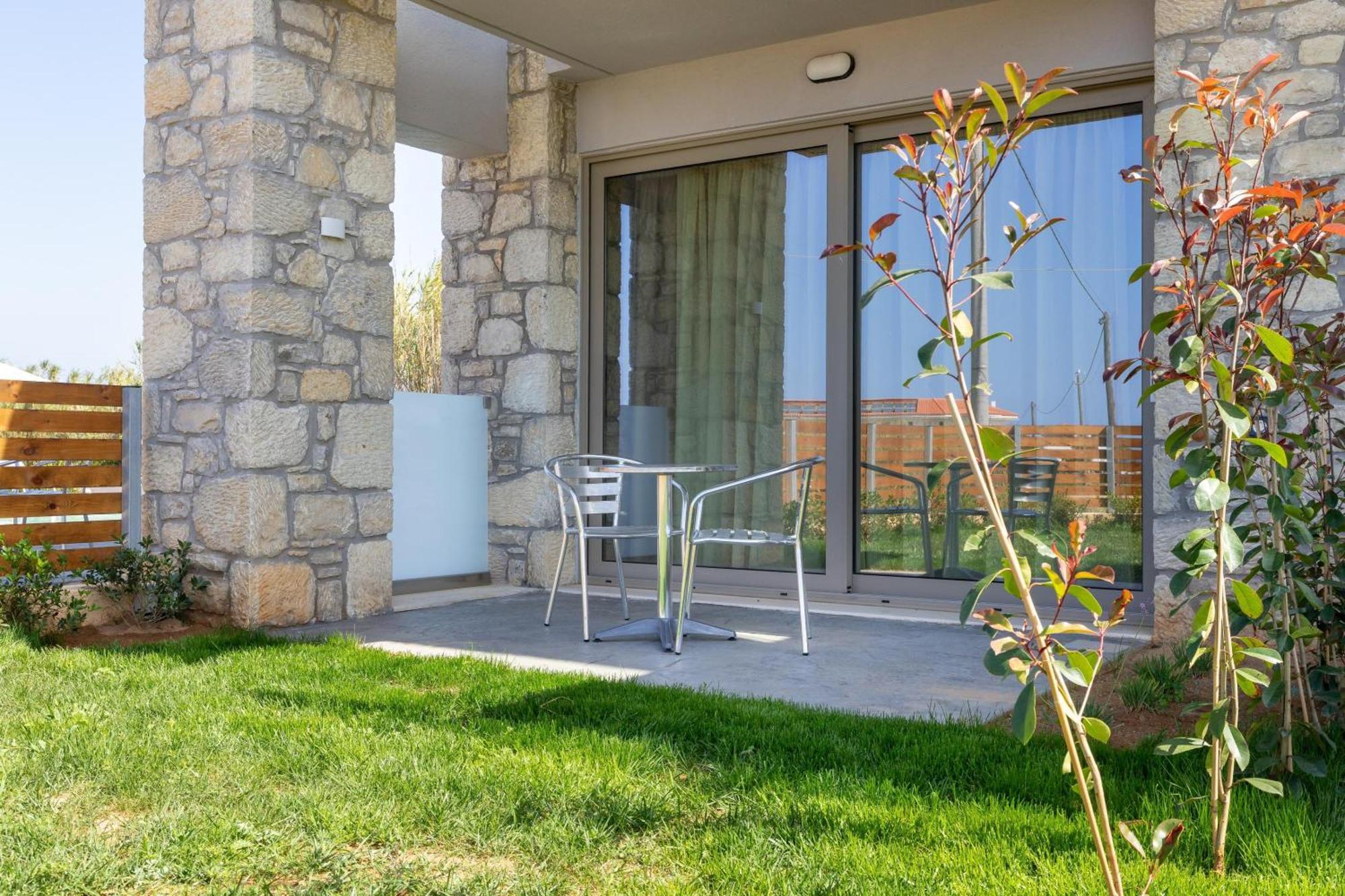 Apartment Achatis With Sea View